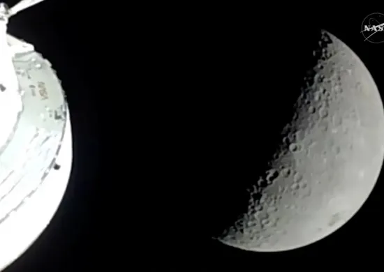 Imagem ilustrativa da imagem Entrada da Artemis 2 de volta na atmosfera é um dos momentos mais quentes da missão