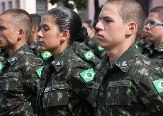 Imagem ilustrativa da imagem Exército faz seleção para alistamento militar de homens e mulheres
