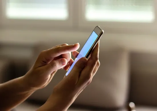 Imagem ilustrativa da imagem Falta de chips deixa celulares mais caros e especialistas preveem queda nas vendas