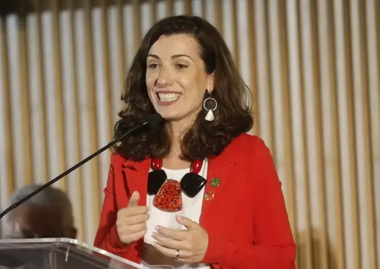 Imagem ilustrativa da imagem Fernanda Machiavelli é nova ministra do Desenvolvimento Agrário