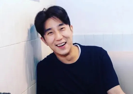 Imagem ilustrativa da imagem Filho deserdado por Jackie Chan é cantor e já foi preso por uso de drogas