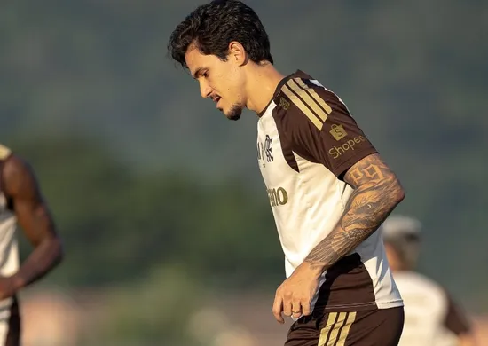 Imagem ilustrativa da imagem Fla defende tabu e mira liderança do Brasileirão