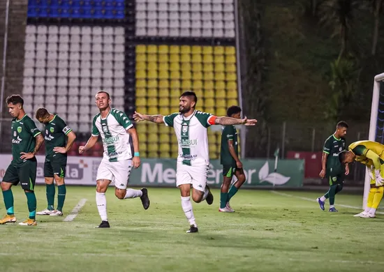 Imagem ilustrativa da imagem Garotos do Porto perdem para o Gama na estreia da Copa Centro-Oeste