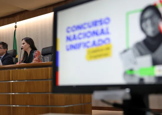 Imagem ilustrativa da imagem Governo federal prevê 7 mil novos servidores em 2026; posses começam em maio