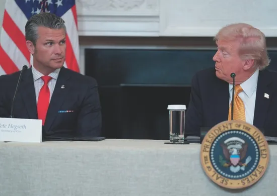 Imagem ilustrativa da imagem 'Hoje vai ser o dia de maiores ataques ao Irã', diz secretário de Defesa dos EUA