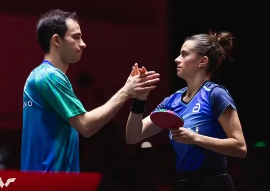 Imagem ilustrativa da imagem Hugo Calderano e Bruna Takahashi conquistam título histórico em Singapura