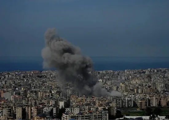 Imagem ilustrativa da imagem Irã diz que pode suspender ataques a países vizinhos, mas mantém retaliação