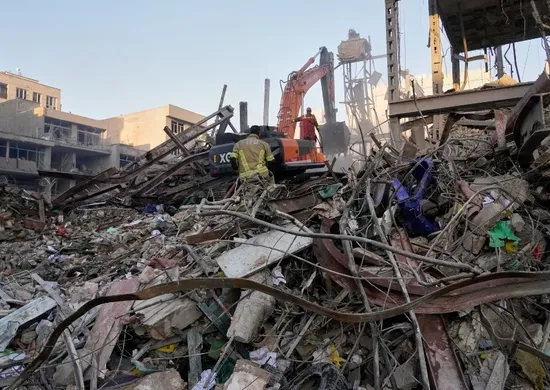Imagem ilustrativa da imagem Irã não ficará em silêncio após ataques a hospitais e escolas, diz Masoud Pezeshkia