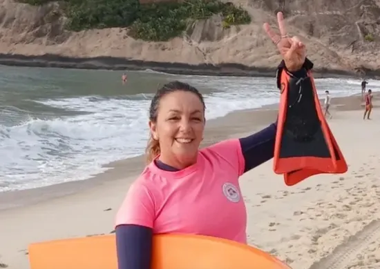 Imagem ilustrativa da imagem Isabela Nogueira, pioneira do bodyboard no Brasil, morre aos 56 anos