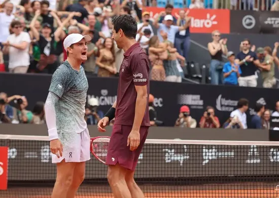 Imagem ilustrativa da imagem João Fonseca e Marcelo Melo alcançam final do Rio Open