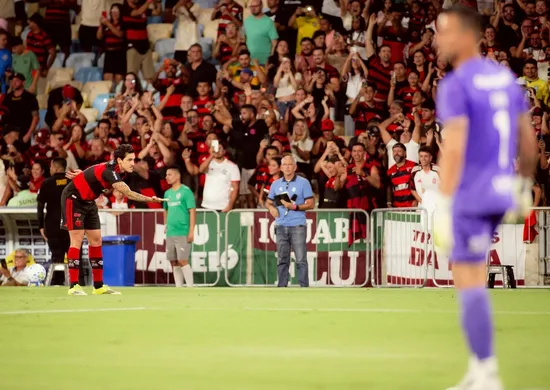 Imagem ilustrativa da imagem Jornal espanhol põe Pedro entre nomes para ser 'camisa 9' de Ancelotti na Copa