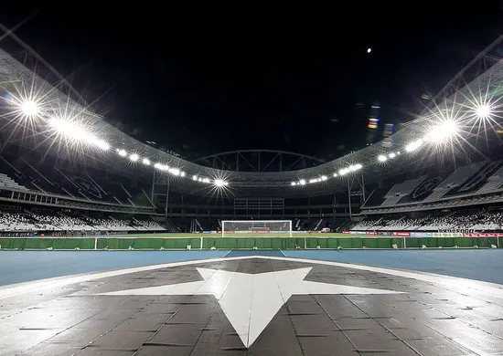 Imagem ilustrativa da imagem Justiça diz que Lyon tem que pagar R$ 137 milhões ao Botafogo e dá prazo