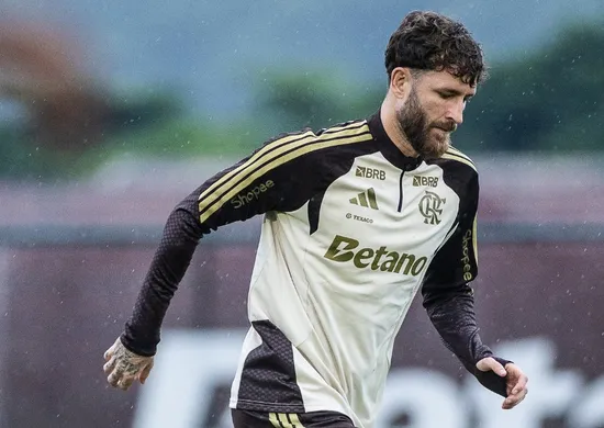 Imagem ilustrativa da imagem Léo Pereira vibra com a primeira convocação para a Seleção Brasileira