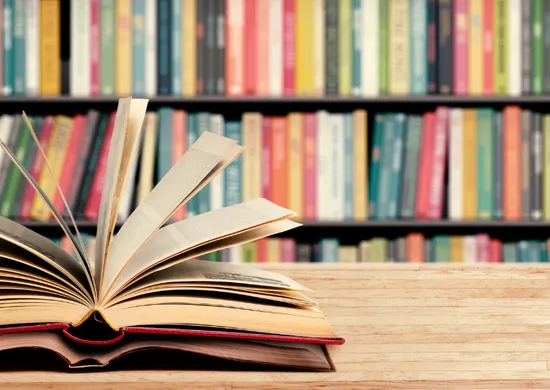 Imagem ilustrativa da imagem Livros de mistério e romance em sorteio para assinantes de A Tribuna