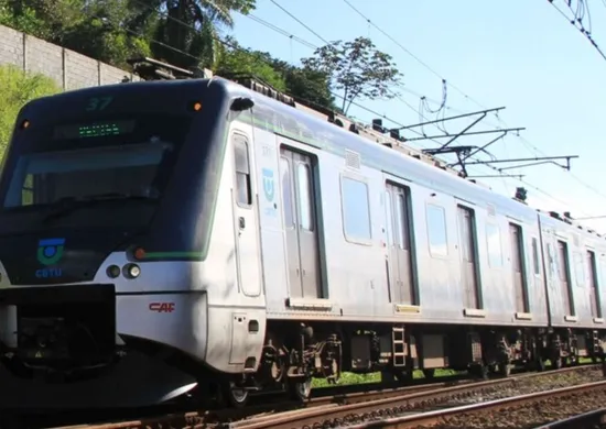 Imagem ilustrativa da imagem Metrô 'partido': nova pane afeta passageiros do Recife, de Camaragibe e Jaboatão