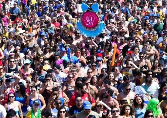 Imagem ilustrativa da imagem Ministério Público de SP vai investigar superlotação em blocos de rua