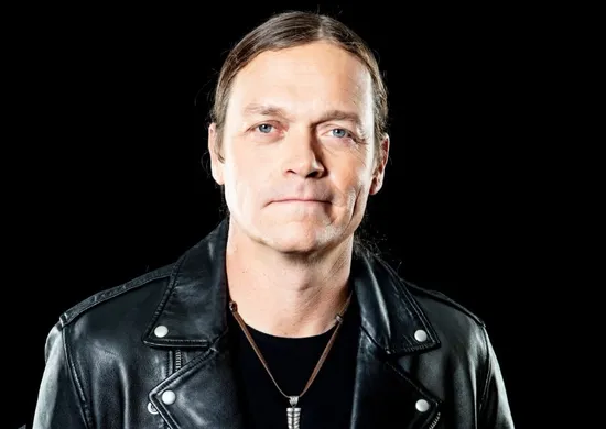 Imagem ilustrativa da imagem Morre Brad Arnold, vocalista da banda de rock 3 Doors Down, aos 47 anos