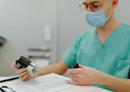 Imagem ilustrativa da imagem Mutirão vai contratar profissionais da saúde para atuar em seis hospitais do ES