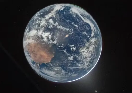 Imagem ilustrativa da imagem Nasa divulga primeiras imagens da Terra feitas pela missão Artemis 2