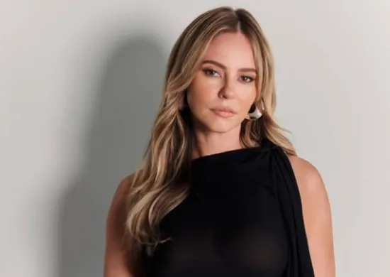 Imagem ilustrativa da imagem Paolla Oliveira faz 44 anos e ganha homenagem de Diogo Nogueira nas redes sociais