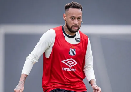 Imagem ilustrativa da imagem Perto de volta, Neymar tem de 3 a 7 jogos para convencer Ancelotti por Copa