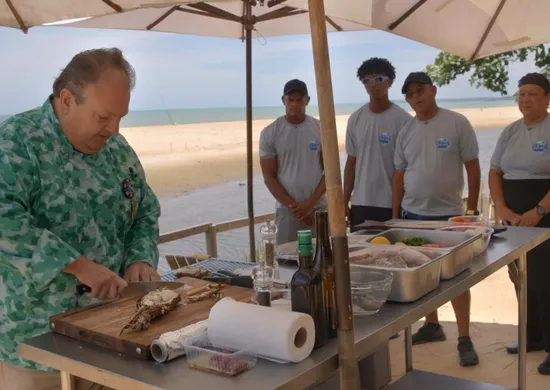 Imagem ilustrativa da imagem Pesadelo na Cozinha: Erick Jacquin ataca em Porto Seguro
