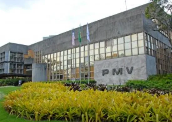 Imagem ilustrativa da imagem Prefeitura de Vitória publica novo edital de concurso público com 32 vagas