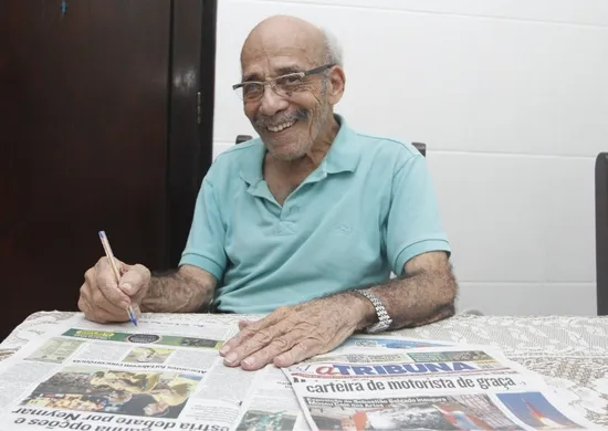 Imagem ilustrativa da imagem Quatro cupons para concorrer a Smart TV na edição desta sexta do Jornal A Tribuna