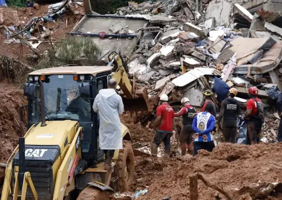 Imagem ilustrativa da imagem Quatro municípios atingidos por chuvas receberão R$ 11,5 milhões