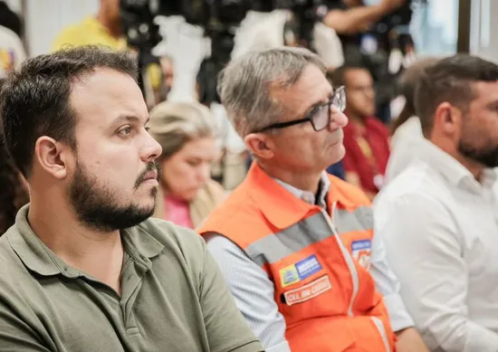 Imagem ilustrativa da imagem Recife prepara 52 abrigos e usa inteligência artificial para alertas de chuva