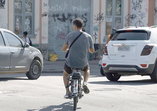Imagem ilustrativa da imagem Rio de Janeiro veta bikes elétricas em vias com mais de 60 km/h