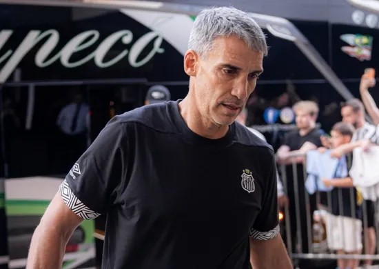 Imagem ilustrativa da imagem Santos demite Vojvoda e tem Cuca como substituto preferido