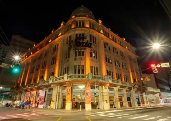 Imagem ilustrativa da imagem Sessões de cinema do Sesc Glória, no Centro de Vitória, são suspensas