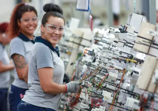 Imagem ilustrativa da imagem Stellantis abre inscrições para Jovem Aprendiz 2026