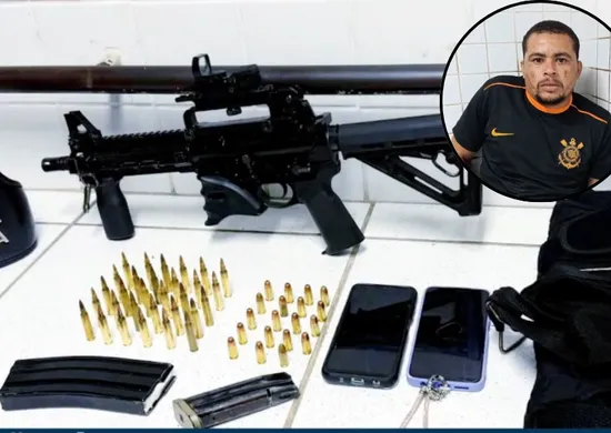 Imagem ilustrativa da imagem Traficante é preso com fuzil dentro de carro de aplicativo na Serra