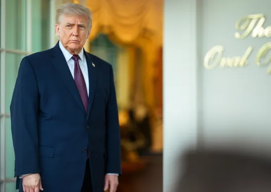 Imagem ilustrativa da imagem Trump diz que Irã entregará estoque de urânio e fala em acordo para fim da guerra