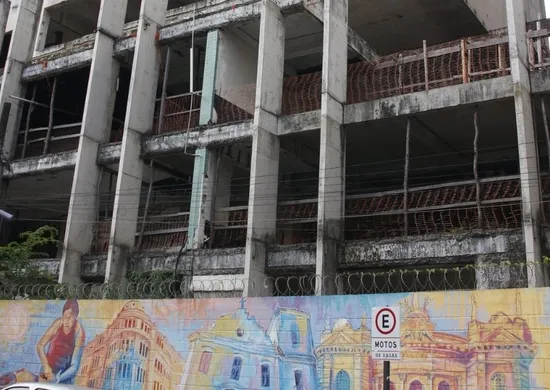 Imagem ilustrativa da imagem Última sede do Clube Vitória, prédio tradicional do Centro vai ser leiloado