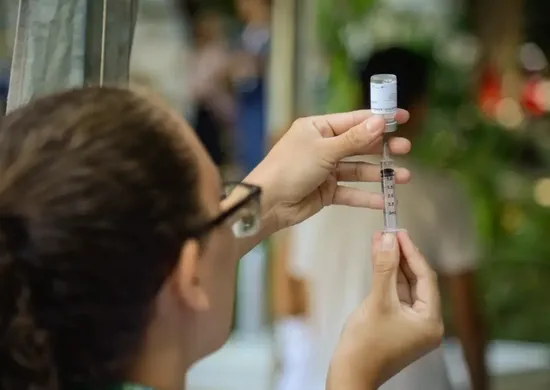 Imagem ilustrativa da imagem Vacinação nacional contra gripe começa no sábado