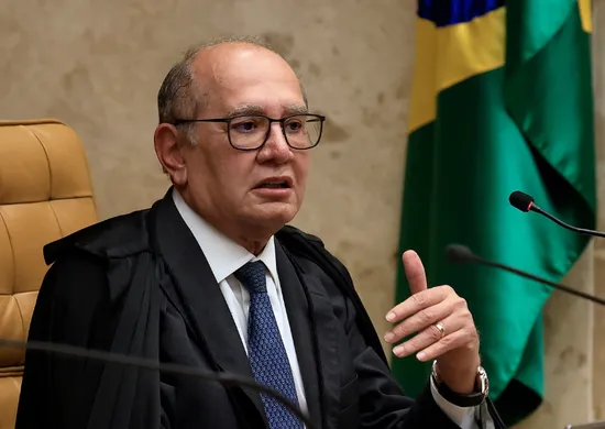 Imagem ilustrativa da imagem Vazamento de conversa privada representa violação à intimidade, diz Gilmar