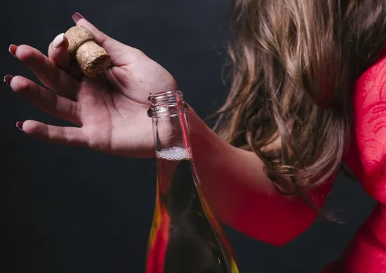 Imagem ilustrativa da imagem Vício em bebida: mais mulheres internadas por consumo de álcool no ES