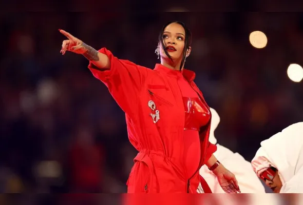 O último disco antes de sua pausa na música foi "Anti" lançado em 2016