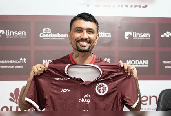 Imagem ilustrativa da imagem Após 18 anos, Kieza volta para a Desportiva