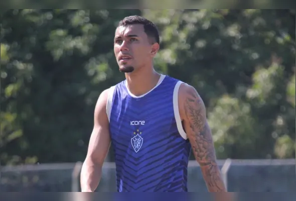 Imagem ilustrativa da imagem Carlinhos retorna para a quarta passagem pelo Vitória