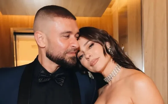 Imagem ilustrativa da imagem Diogo Nogueira rebate boatos de término traumático com Paolla Oliveira