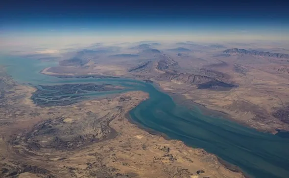 Imagem ilustrativa da imagem Exportadores buscam novas rotas em meio a fechamento do Estreito de Ormuz