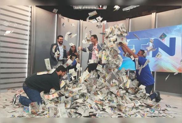 Imagem ilustrativa da imagem Festival de Prêmios: hoje sai o 1º cupom para concorrer a TV no jornal A Tribuna