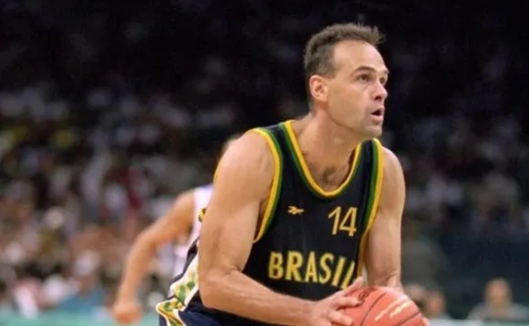 Imagem ilustrativa da imagem Morre Oscar Schmidt, lenda do basquete, aos 68 anos