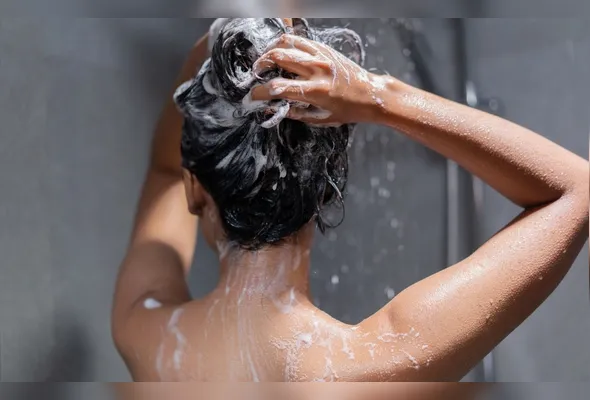 Imagem ilustrativa da imagem Por que você não deve lavar o cabelo nesta terça. Entenda superstição