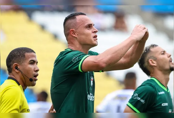 Imagem ilustrativa da imagem Porto Vitória vence o Serra e abre boa vantagem na final do Capixabão 2026