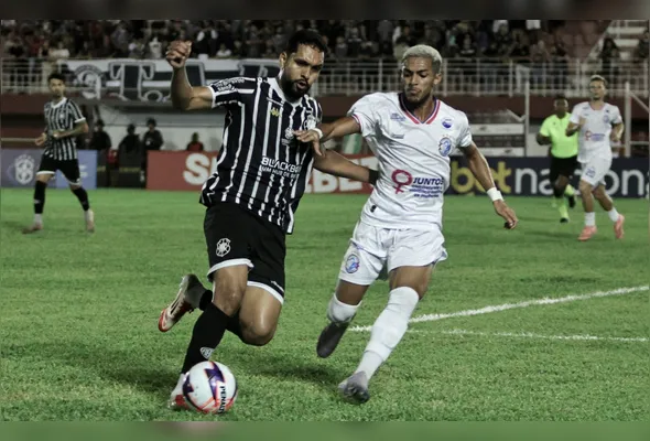 Imagem ilustrativa da imagem Rio Branco perde em casa e adia vaga no mata-mata